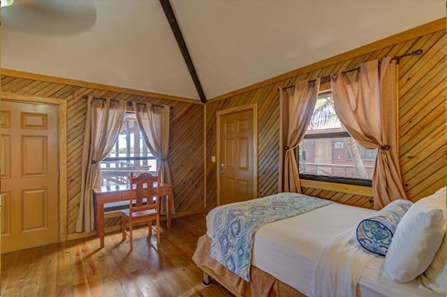 Anthony'S Key Resort Сэнди-Бей Экстерьер фото